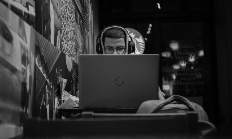 أفضل سماعات عزل ضوضاء أثناء العمل